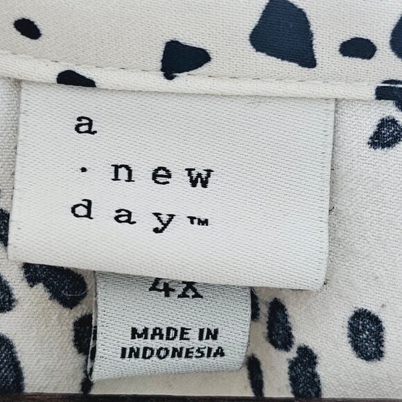 A New Day Button-Up Top Women's Plus Size 4X Cream & Black Dotted Casual Office - Picture 6 of 8